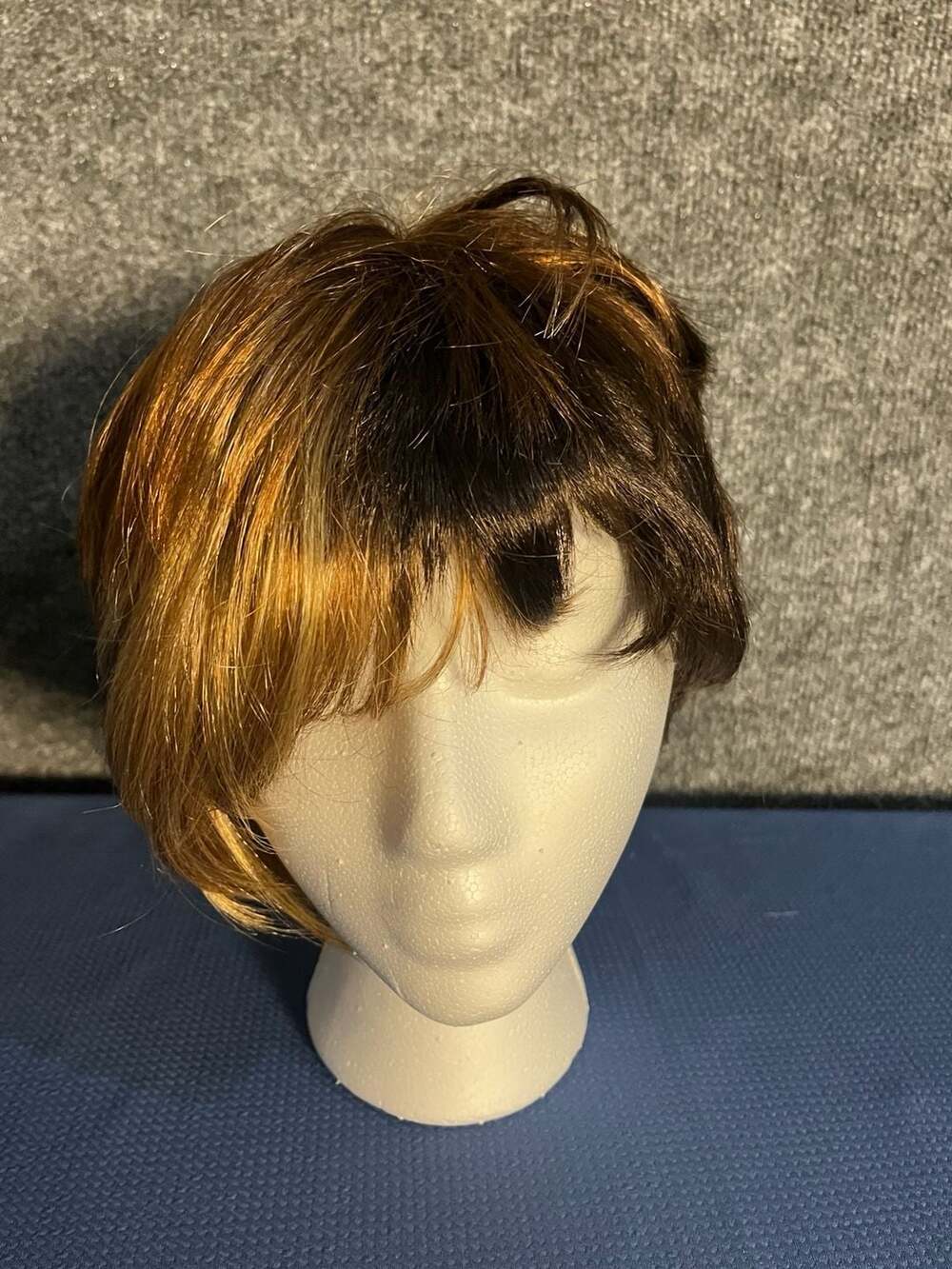 Especially Yours Short Layered Wig Brown Blonde Two-Tone 002-053
